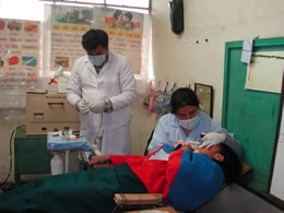 Medizinische Untersuchung und Beratung in La Esperanza