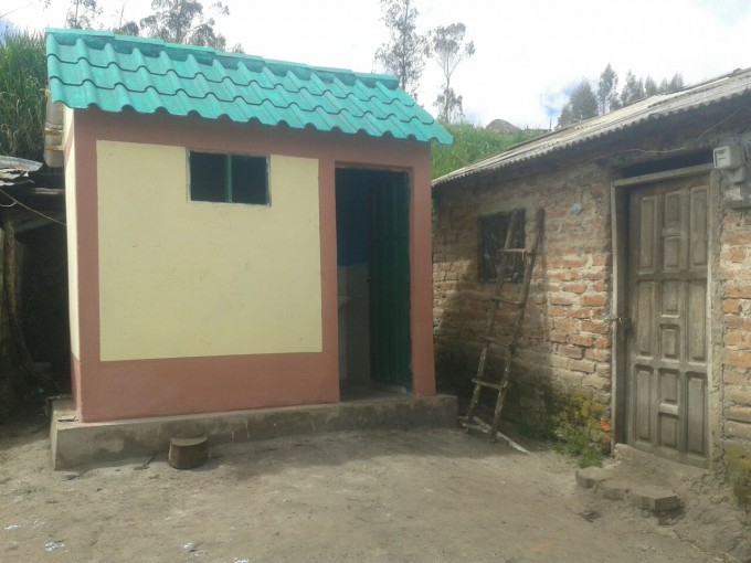 New bathrooms for Pilahuaico