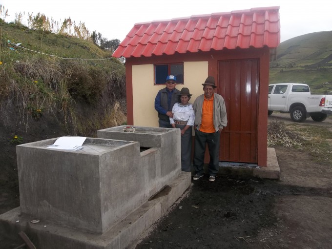 Baños y lavanderias en Chacabamba Chico Cagrín