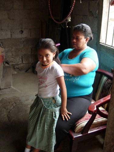 Besuch bei den Kindern des Guagua-Programms in Esmeraldas