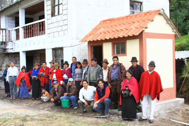 Baños en Quishuar Alto