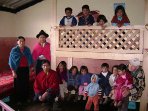 Neues Stockbett für die Kinder des Gartens von Esperanza