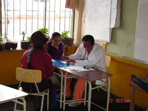 Medizinische Sprechstunde "Bridgada Médica" in La Esperanza
