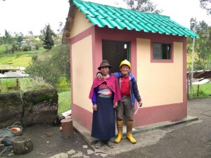 30 nuevos baños para las familias de Lupaxi Grande