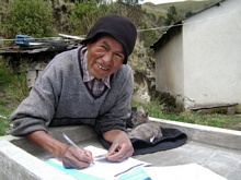 José signs the document by the end of the work of the laundry