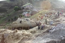 La "Choza" ha sido construida gracias al trabajo en minga de la gente de Esperanza