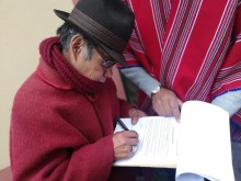 Firma de la acta de entrega y recepción
