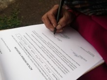 Firma de la acta de entrega y recepción