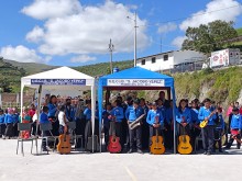 La banda musicale della scuola di Huacona Chico