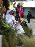 Los niños durante el programa de Navidad