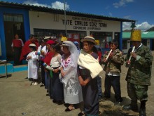Las niñas y niños de la escuela Carlos Diaz Terán de La Esperanza cantan un villancico
