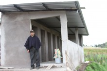 José, il muratore di Esperanza responsabile dei lavori