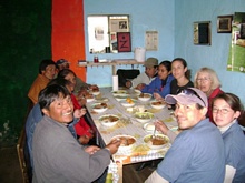 El almuerzo con nuestros voluntarios y profesores de la escuela