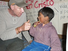 Martín visita un niño